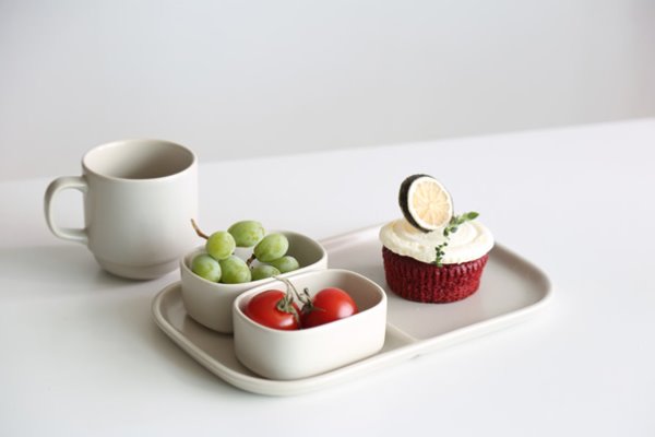 미니멀 플레이트세트 (플레이트+사각볼2P+머그) / 모노톤 혼밥그릇 신혼그릇 세트 2color